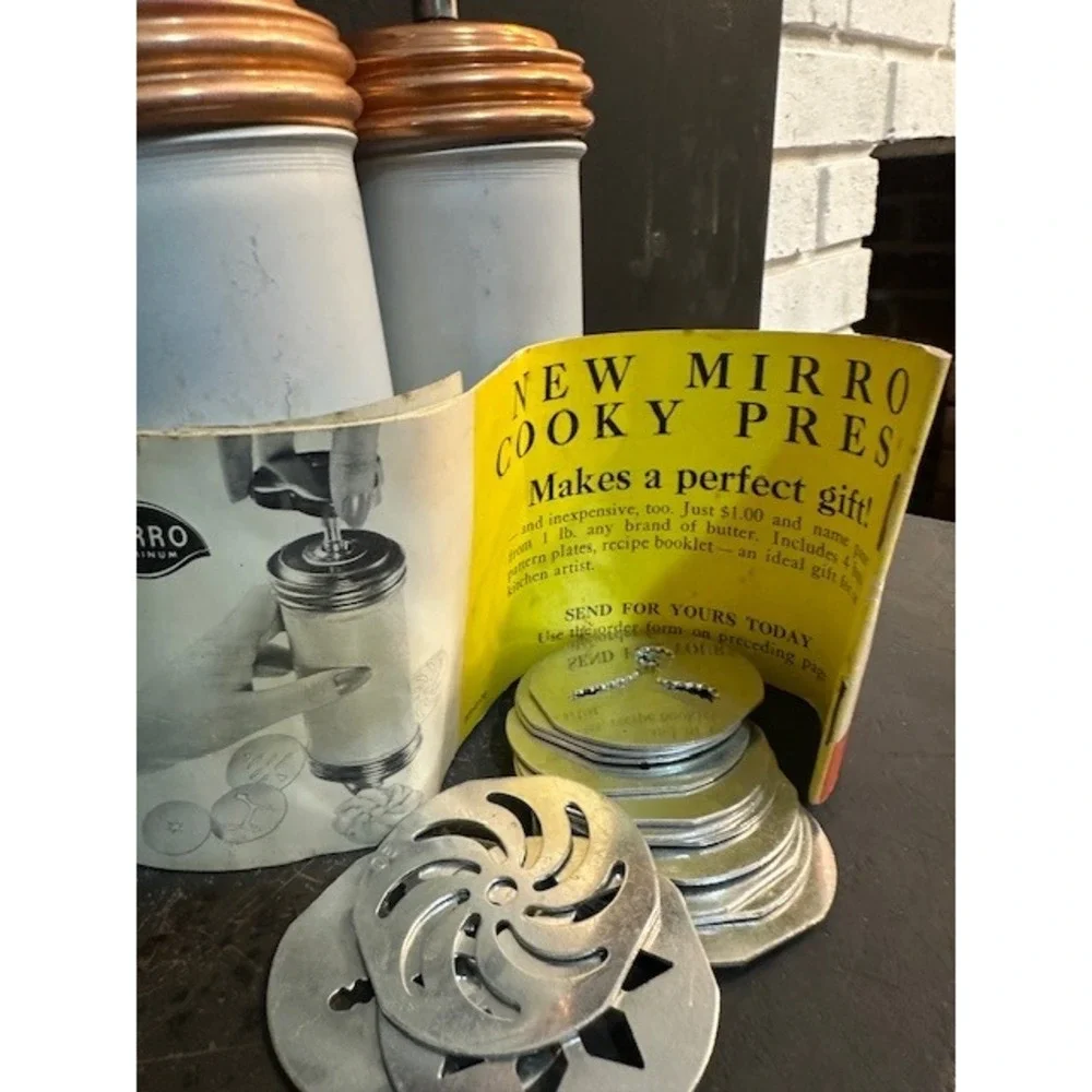 2 Vintage Mirro Aluminum Cooky‎ Press Set Copper Accents  12 Discs and Recipes